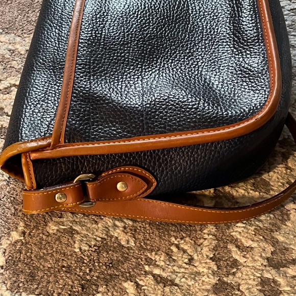 Vintage Dooney & Bourke Navy Handbag - Picture 4 of 12